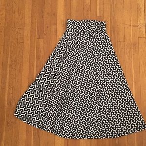 Gap cotton maxi skirt geo print
